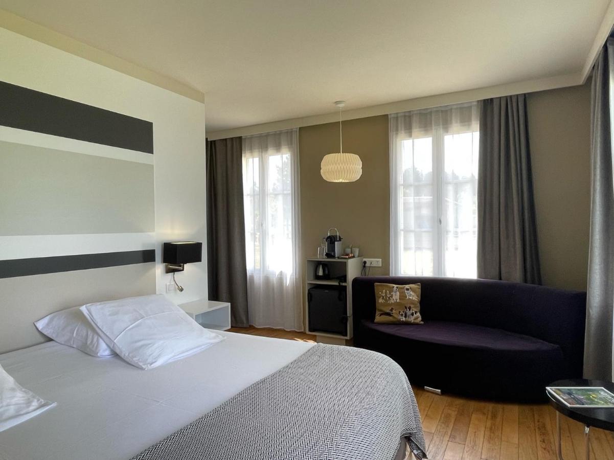 - Les Corderies Hotel